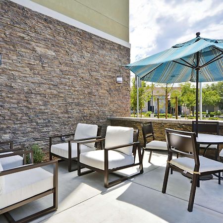 Hyatt Place Fresno Exteriör bild